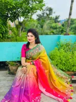 Soft Silk Saree with Colour Gradient and Floral Work, Blouse Piece