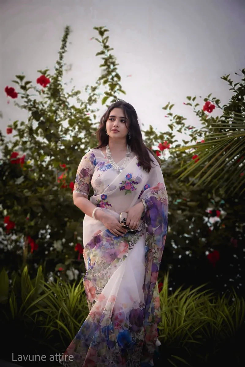 Chanderi Silk Floral Print Saree with Blouse Piece, 5 Colours
