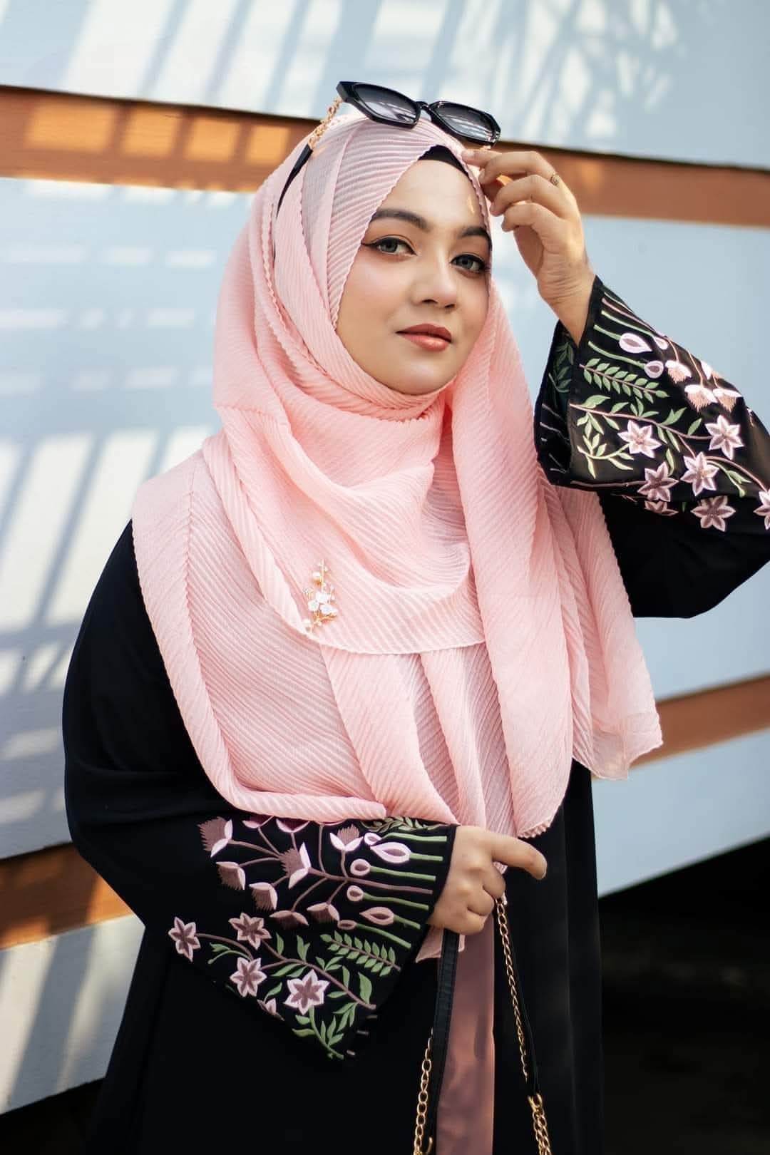 Women's Embroidered Abaya Borka, Sizes 50 to 58, 2 Colours