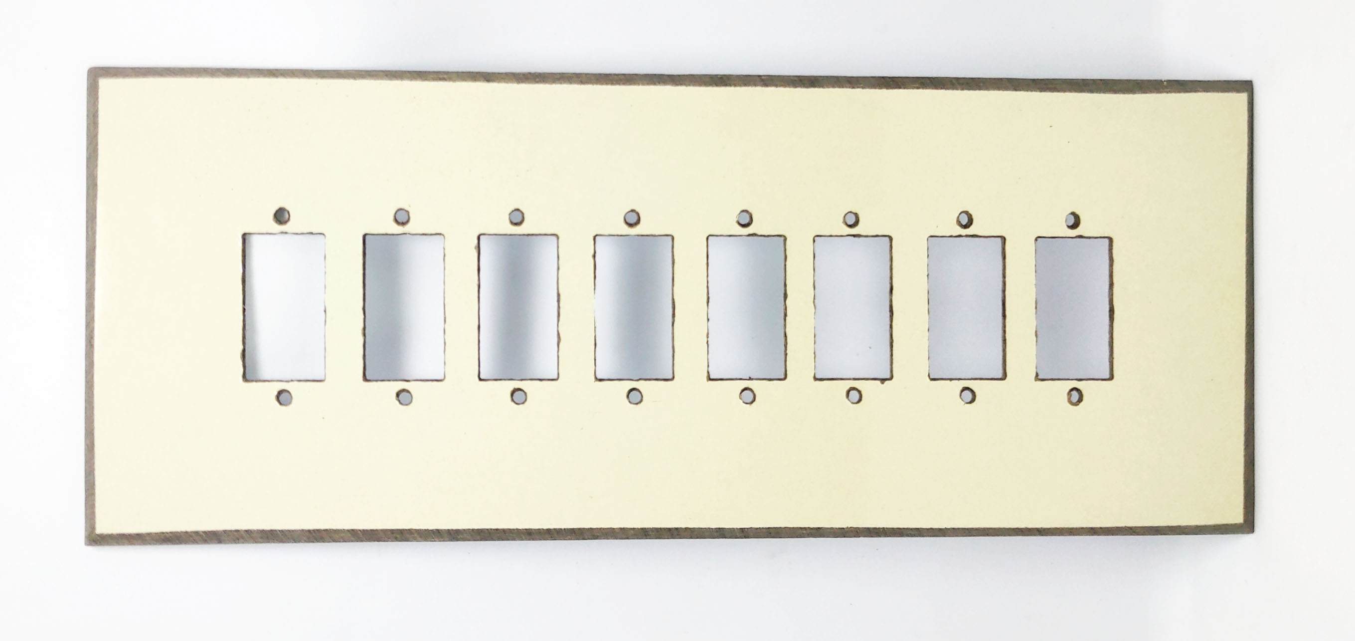 8  Hole Fiber Switch Board Off-White