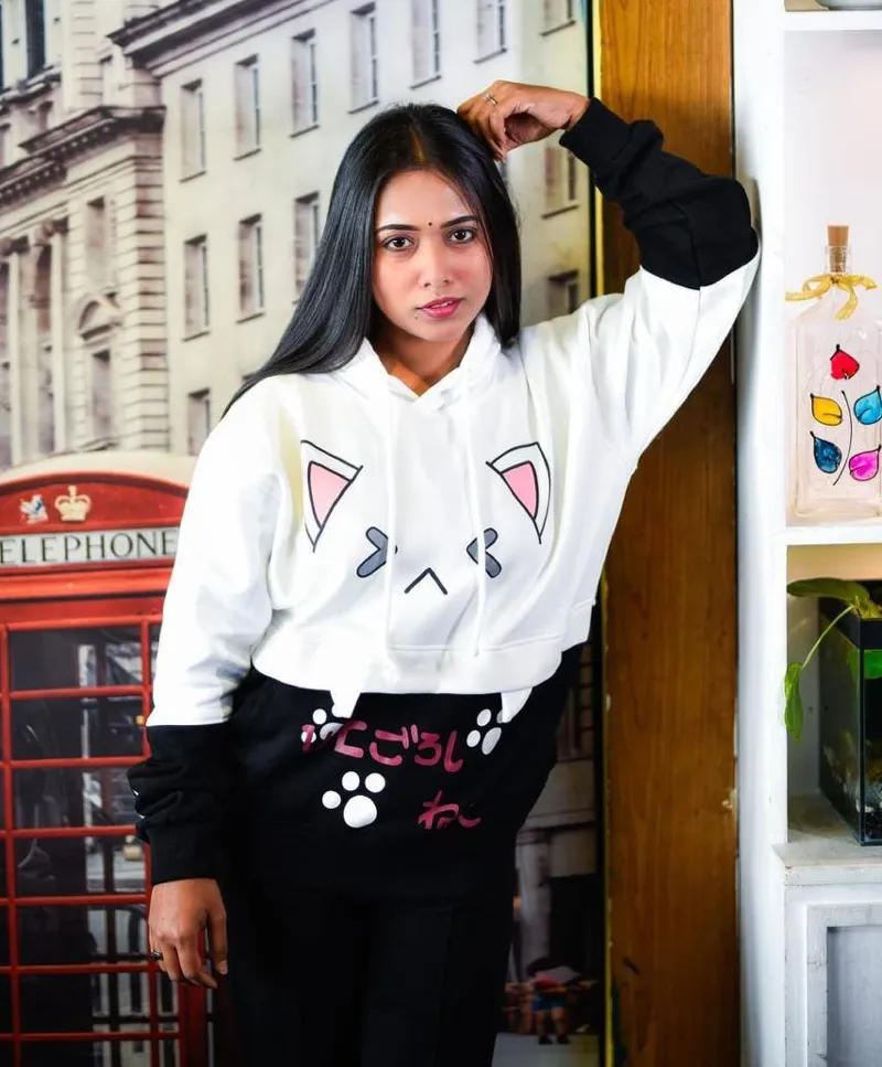 Women's 300 GSM Cotton Fleece Winter Hoodie, 6 Colours
