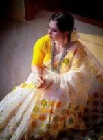 Resham Silk Saree with Screen Print and Matching Blouse Piece