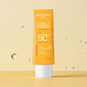 Dot & Key Vitamin C + E Super Bright Sunscreen SPF50+ PA++++ 80g (India)