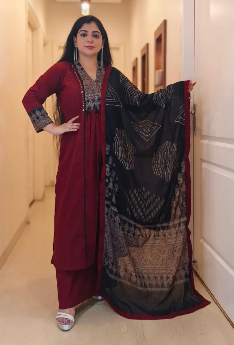 Women's Cotton Salwar Kameez with Digital Print Orna, 36 to 46