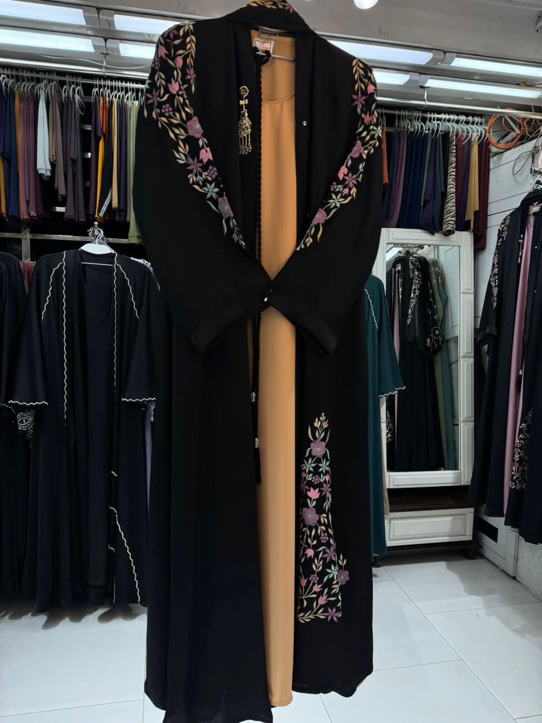 Zoom Fabric Embroidered Borka with Inner Layer and Hijab
