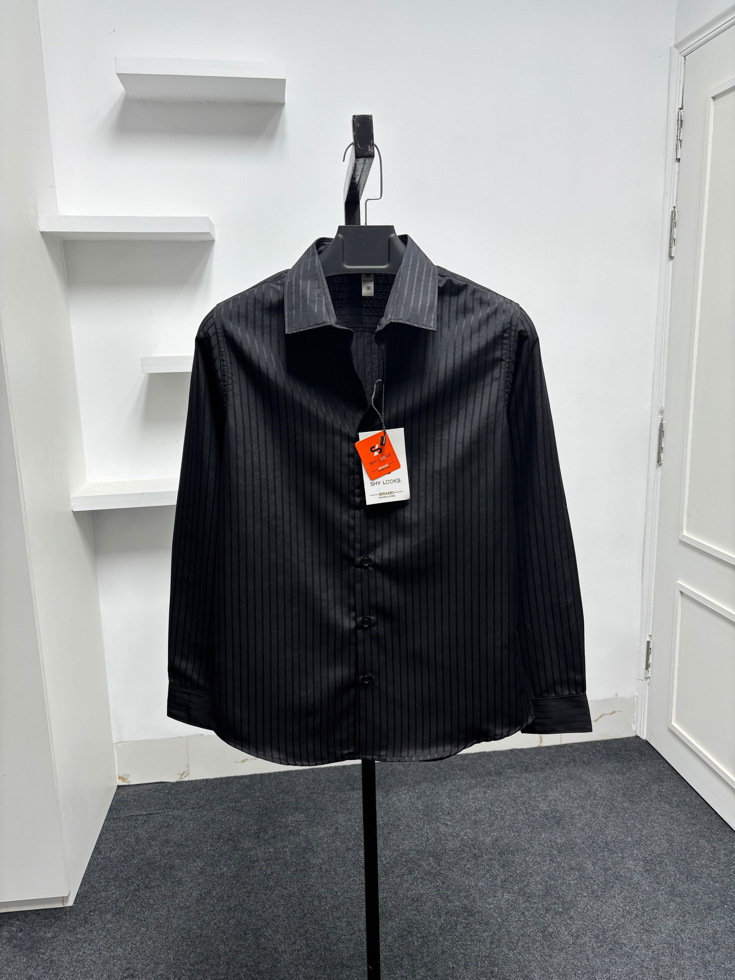 SHY LOOKS MOST DEMANDING BLACK DIAMOND SHIRT