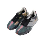 Grey stylish modern Design All Seasons sneaker for men