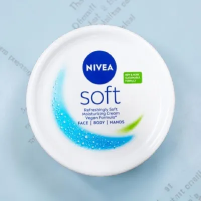 Nivea Refreshingly Soft Moisturzing Cream Vegan Formula 300ml (Spain)
