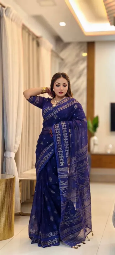Half Silk Screen Print Saree with Printed Border and Blouse Piece