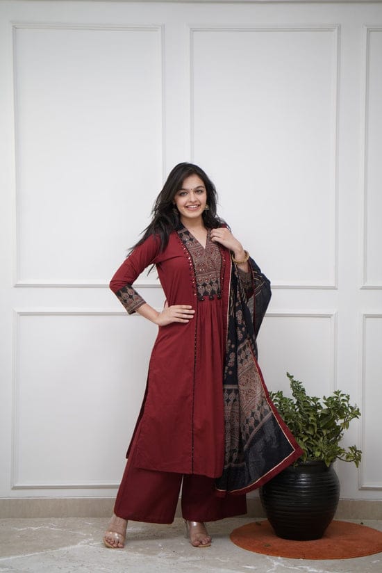 Women's Cotton Salwar Kameez with Digital Print Orna, 36 to 46