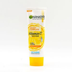 Bright Complete Vitamin C Face Wash-100g