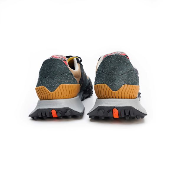 Grey stylish modern Design All Seasons sneaker for men