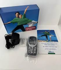 Nokia 3310 Dual SIM Phone with 2 MP Camera and Bluetooth