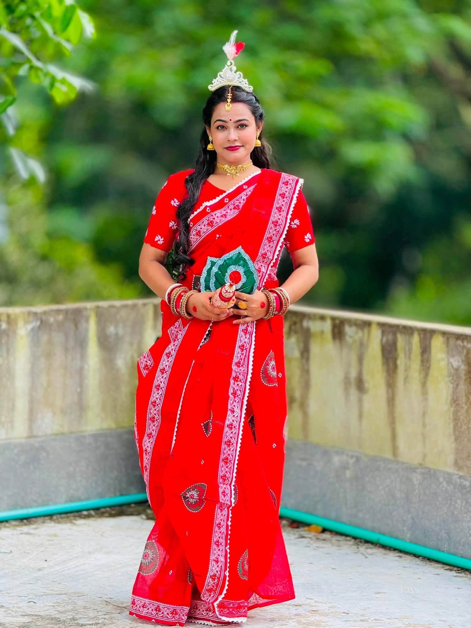 Hybrid Silk Puja Saree with Skin Print, Lace and Blouse Piece