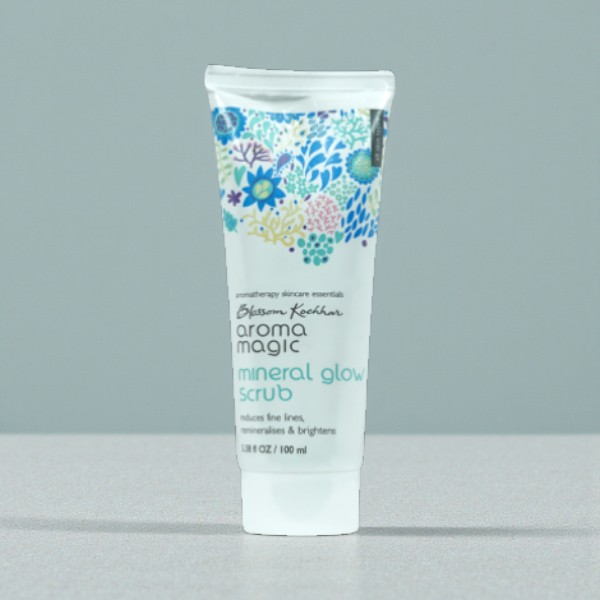 Aroma Magic Mineral Glow Face Scrub 100ml (India)