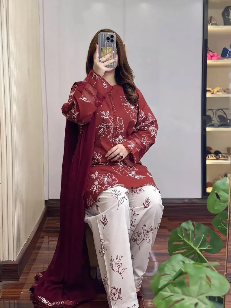 Women's Cotton Skin Print Three Piece with Lace, Sizes L to XXL