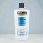 Tresemme Rich Moisture + Vitamin E Conditioner 685ml (Poland)