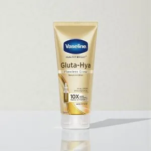 Vaseline Gluta-Hya Flawless Glow Serum-in-Lotion 200ml(India)