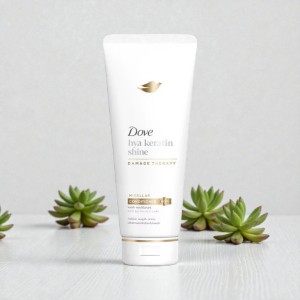 Dove Micellar Hya Keratin Shine Damage Therapy Conditioner 330ml (Thailand)