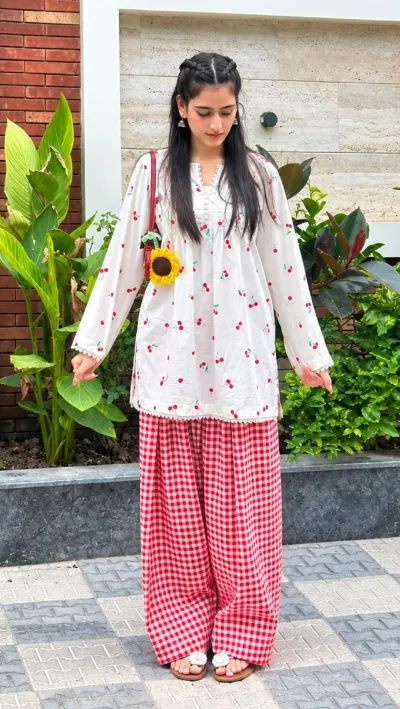Women's Slub Cotton Two Piece with Screen Print and Check Pant