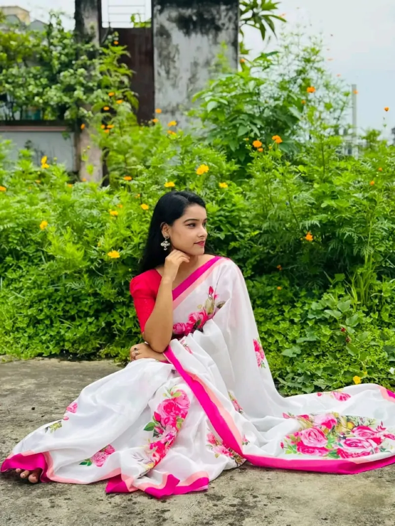 Topetor Silk Digital Print Saree with Matching Blouse Piece