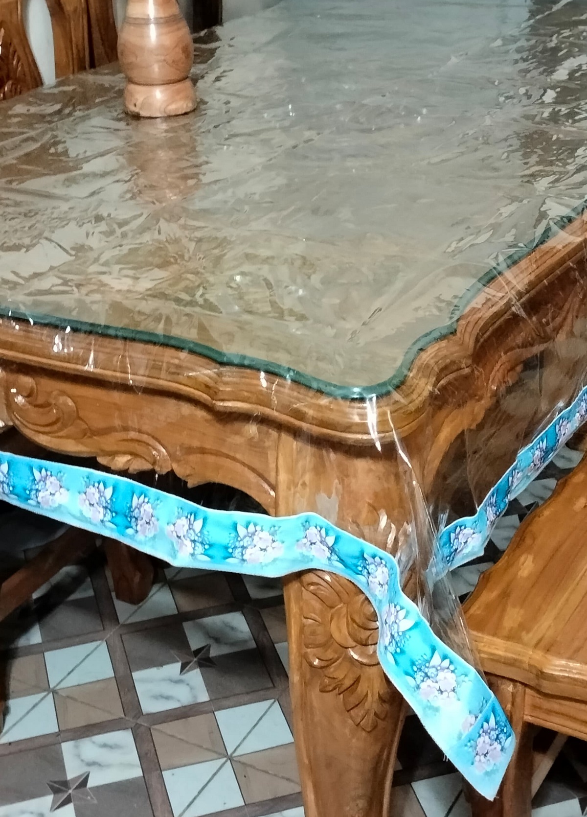 6-Chair Dining Table Cover, Multicolour