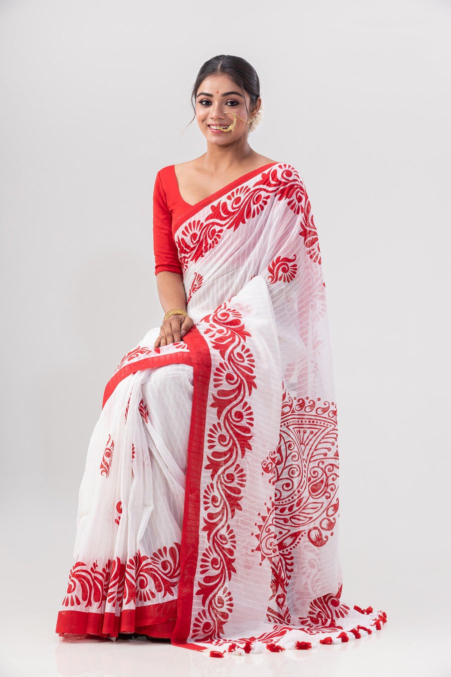 Festive Resham Silk Saree in Light Shades with Blouse Piece
