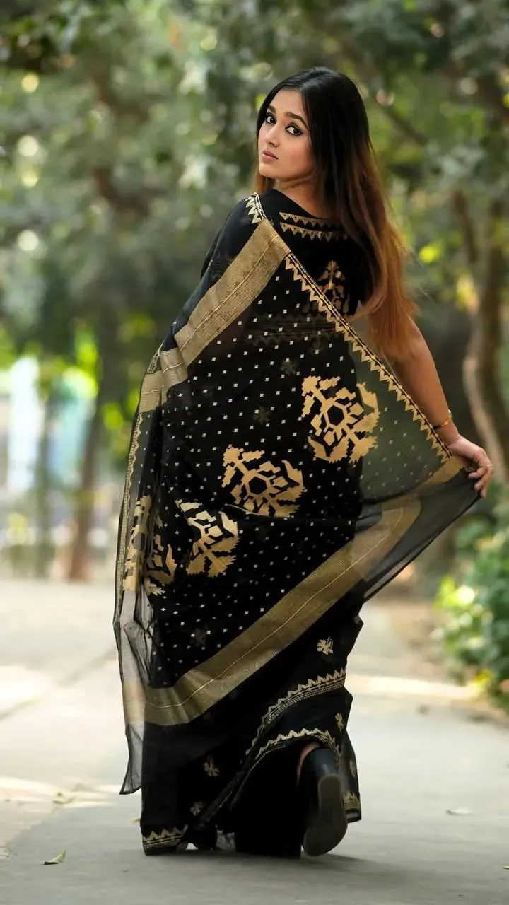 Lightweight Semi Muslin Saree for Everyday Wear, 14 Haath
