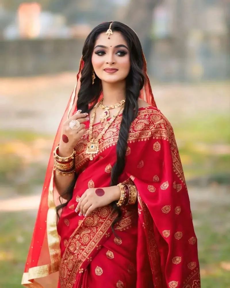 Silk Skin Print Saree with Matching Blouse Piece, 6 Colours