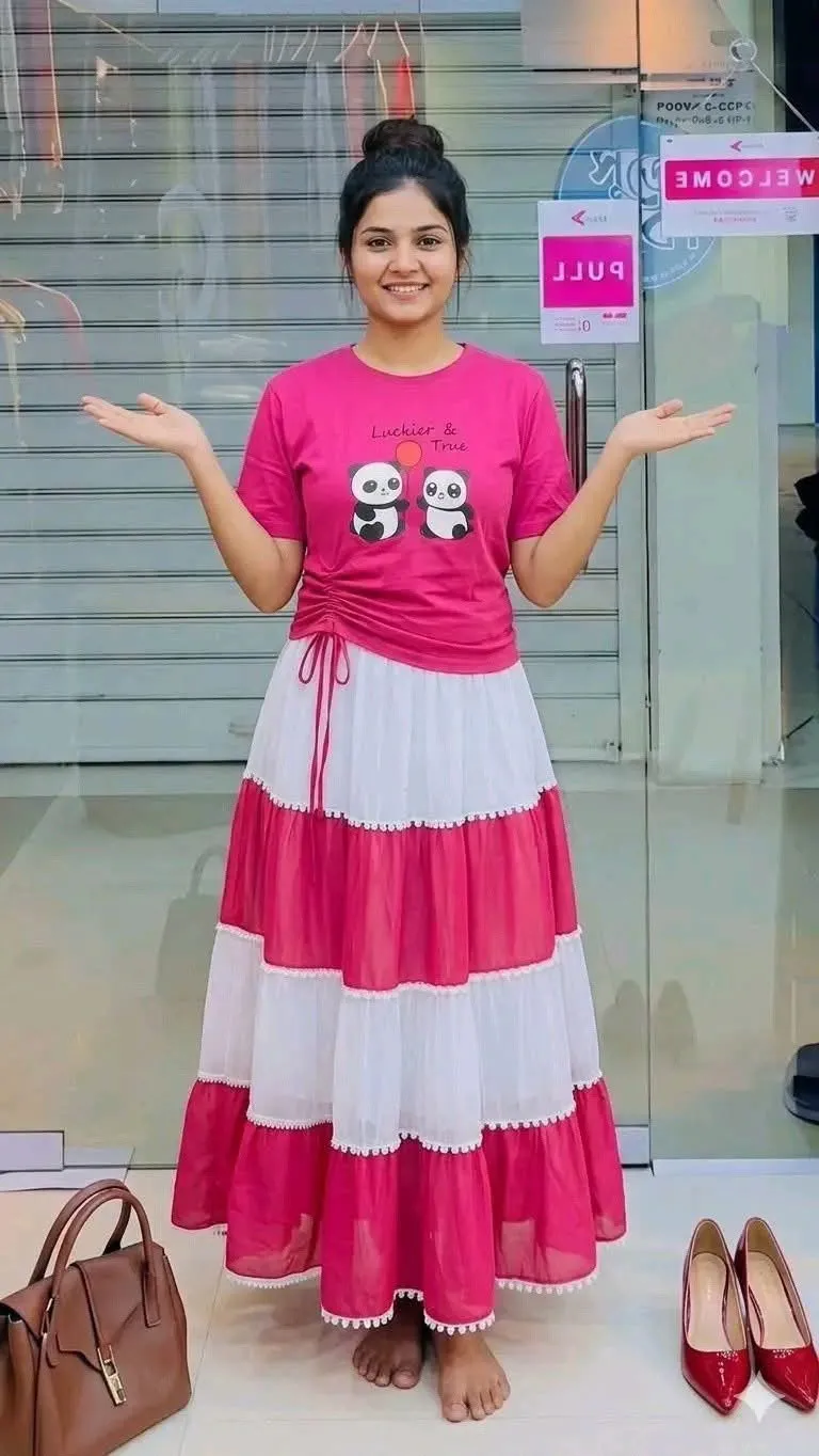 Women's Georgette Skirt and Pure Cotton T-Shirt Set, Free Size