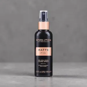 Makeup Revolution Matte Fix Oil Control Fixing Spray 100ml ( New Package) (UK)