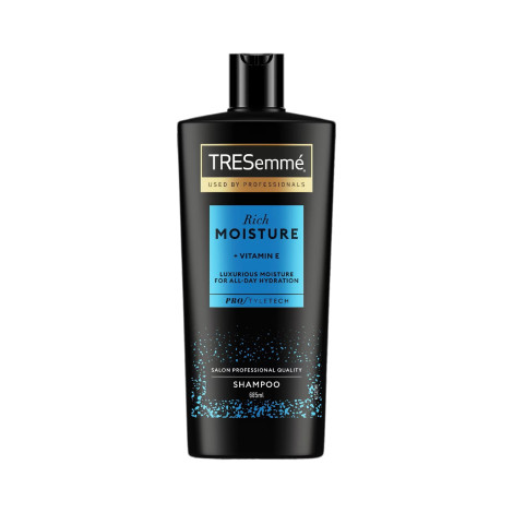 Tresemme Rich Moisture Salon Professional Quality Shampoo 685ml (Poland)
