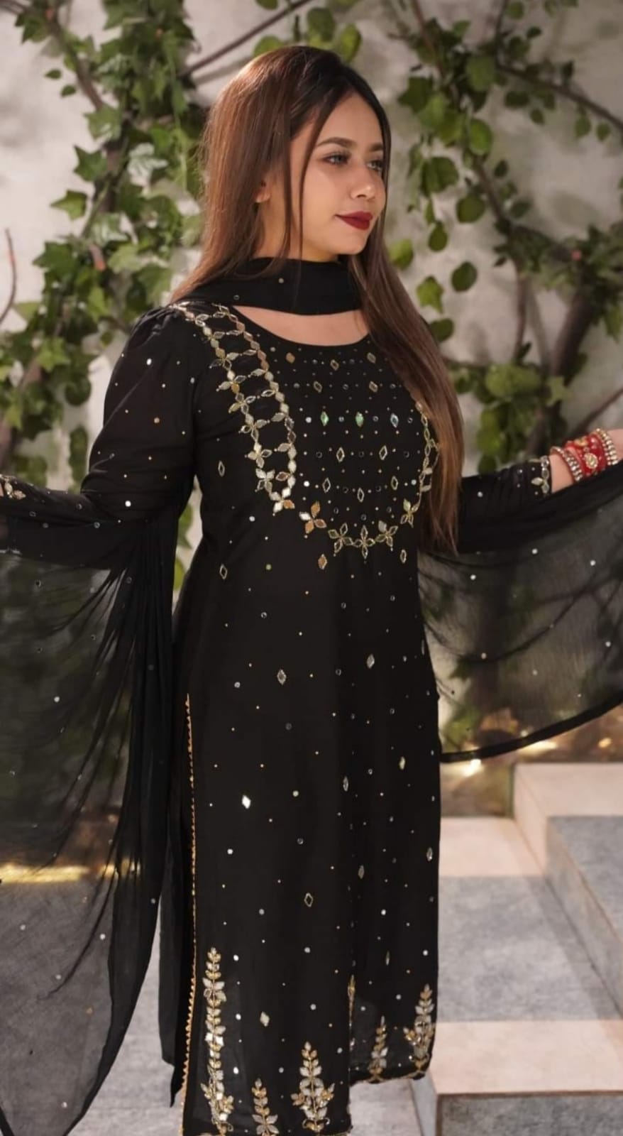 Women's Karchupi Work Three Piece, Chest and Sleeve Detail