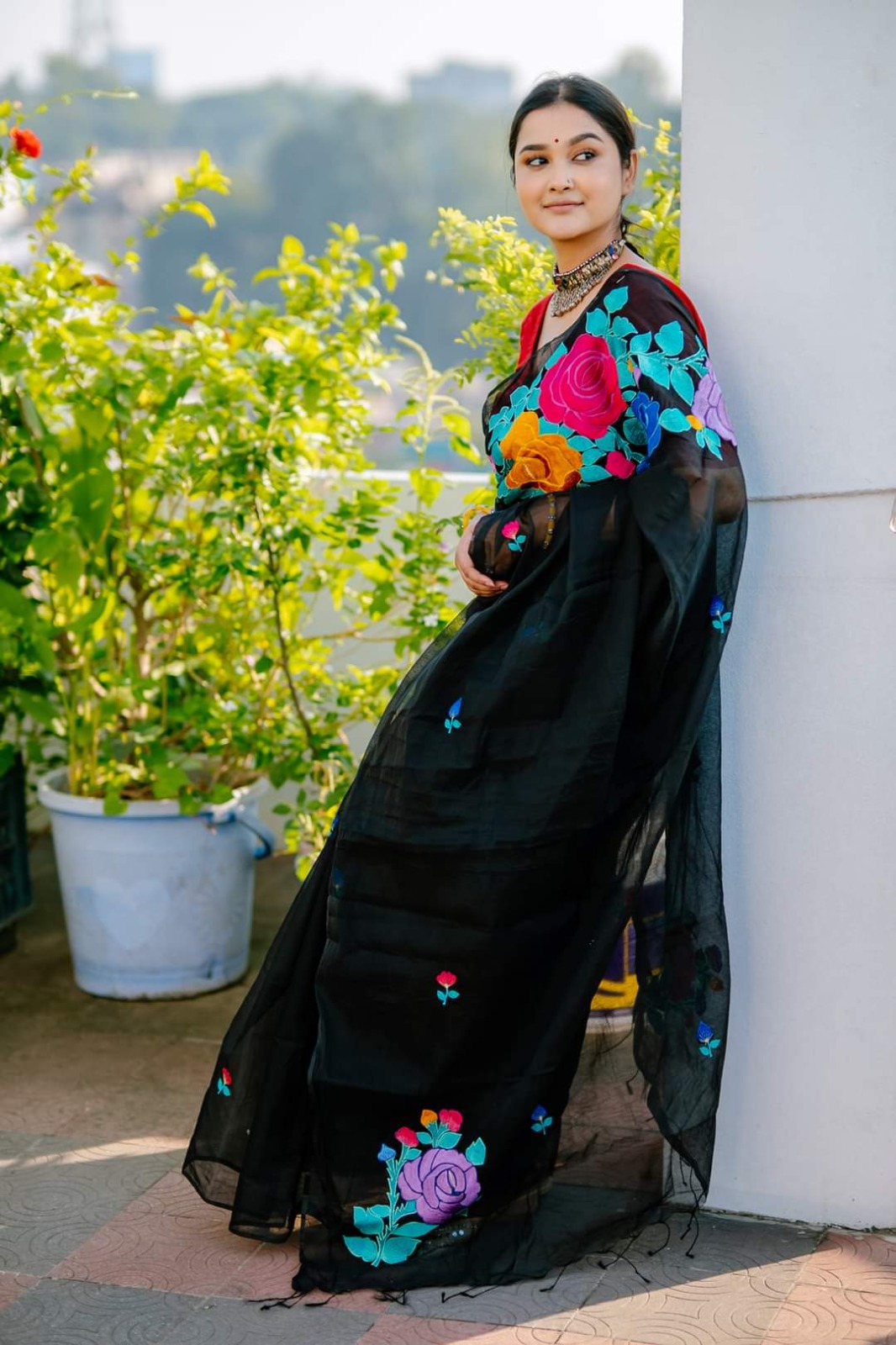 Half Silk Saree with Embroidery Work, 12 Haath, No Blouse