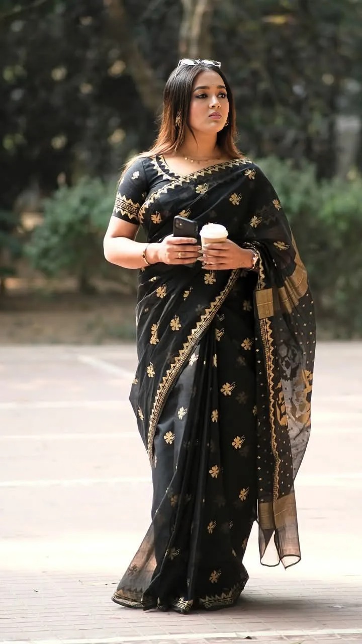 Dhupian Silk Saree with Block Print and Blouse Piece