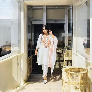 Lilene Embroidery Three Piece Set