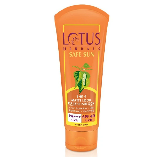 Lotus Herbals Safe Sun 3-In-1 Matte Look Daily Sunblock PA+++ Spf 40 (100gm)