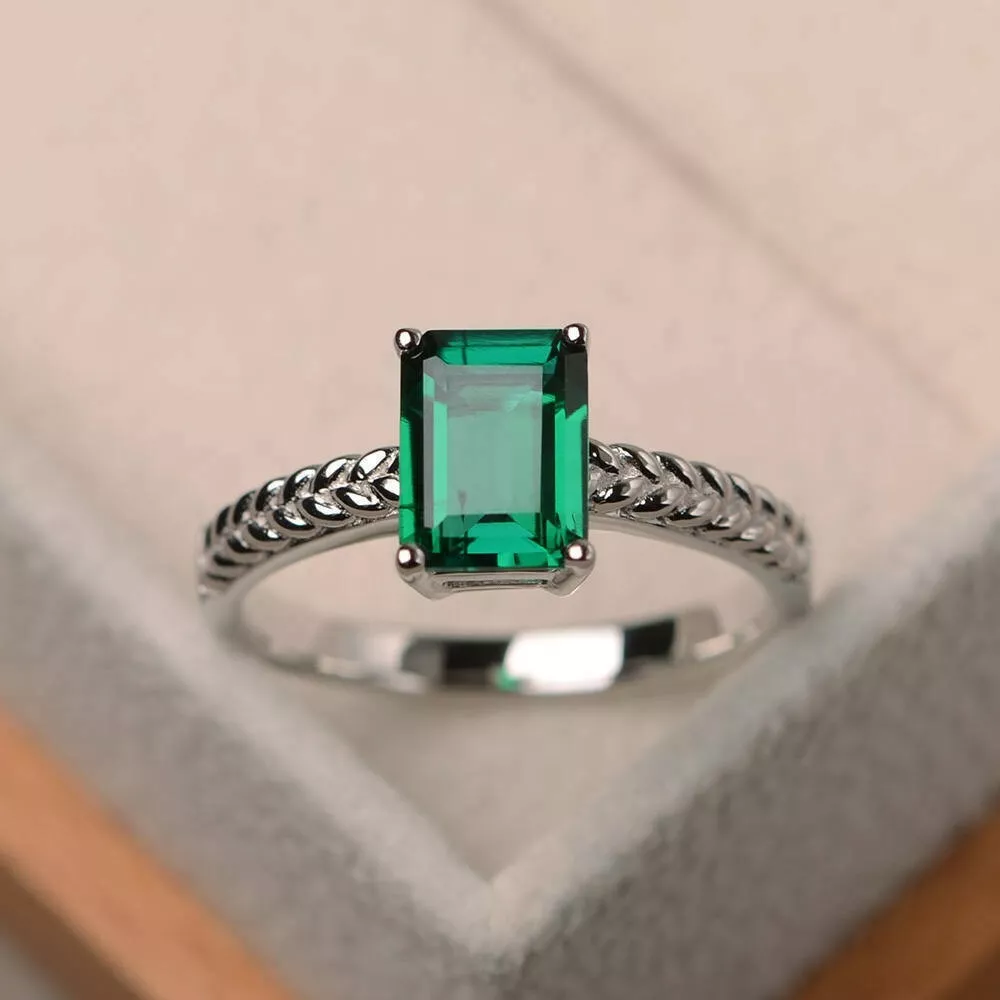 Chowtushkoni Dyuti Women's Ring