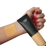 Guerniss 2-IN-1 Foundation+Concealer - 103 (Hong Kong)