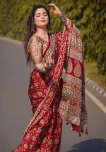 Soft Silk Batik Print Saree, 12.5 Haath, Blouse Included