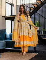 Three Piece Set for Women in 6 Colours, 34 Inch Body
