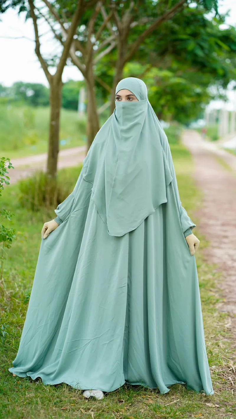 Jilbab Borka in Cherry Fabric, Free Size, 210 Gher