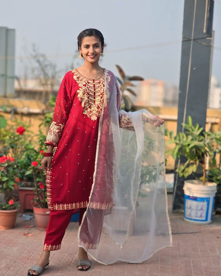 Women's AC Cotton Three Piece with Organza Tissue Orna