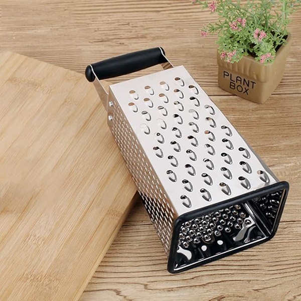 Multifunctional 4‑Sided Box Grater