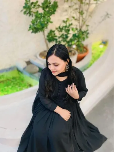 Georgette Three Piece with Linen Salwar, Free Size 44