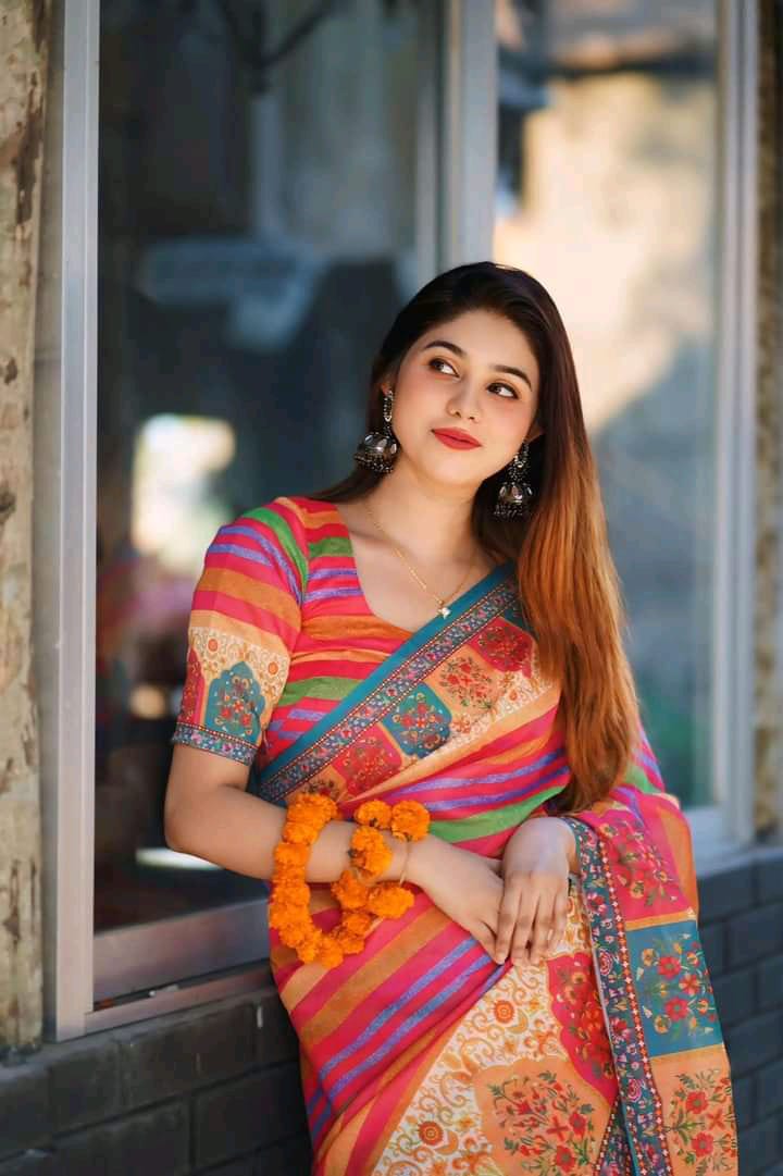 Women's Digital Print Saree with Blouse Piece, 5 Colours