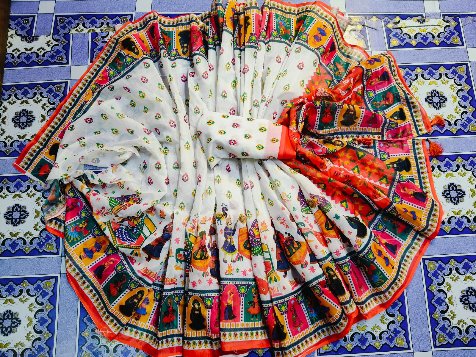 Half Silk Saree with Digital and Block Print, Blouse Piece