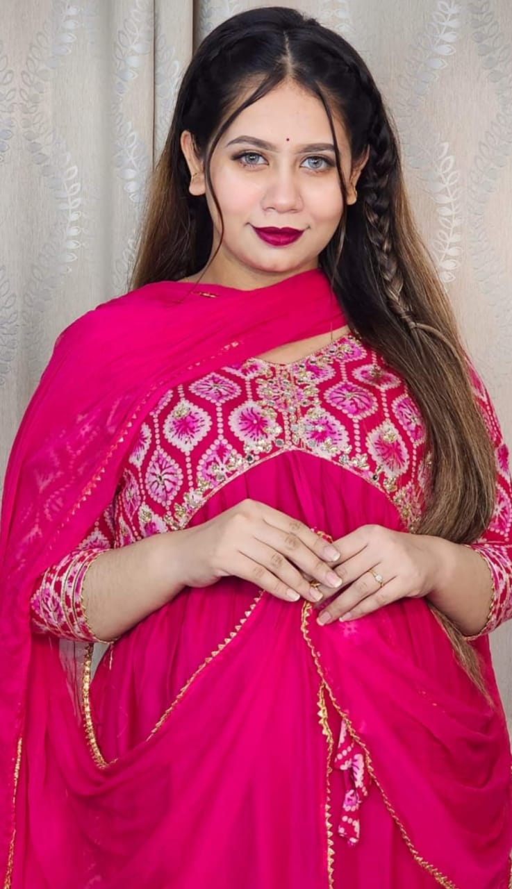 Aliya Cut Linen Three Piece with Embroidery and Lace Orna
