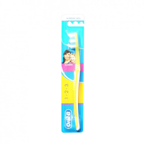 Oral-B 1 2 3 Classic 40 Medium - Yellow (India)