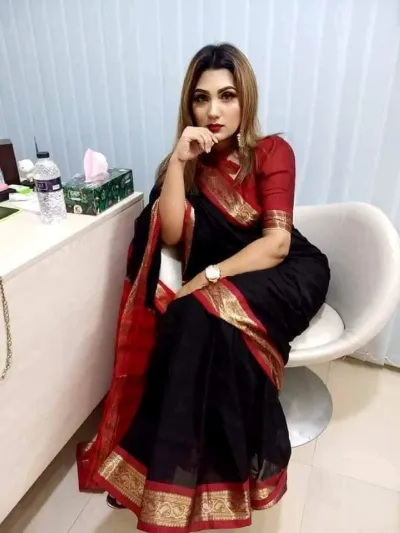 Maslice Pure Cotton Saree with Zari Border and Anchal